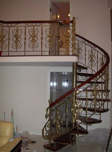 今日佛山市眾玨金屬制品廠樓梯生產供應商行情價格走勢分析